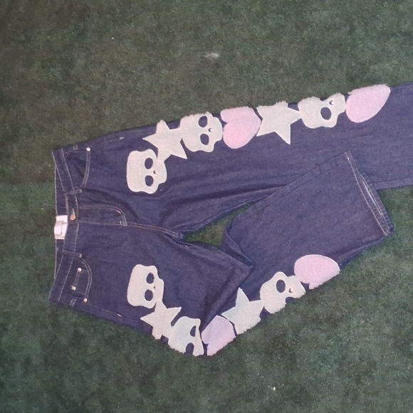 made extreme Denim - Embroidered fluffy jeans
